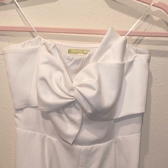 White jumpsuit - Picture 3 of 6